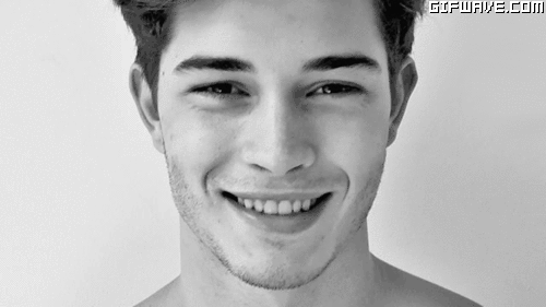 652186_reaction-laughing-laugh-male-model-francisco-lachowski-hot-guy-cute-guy-his-smile-perfect-smile-his-laugh